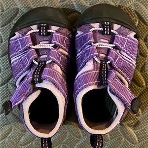Toddler Keen size 4